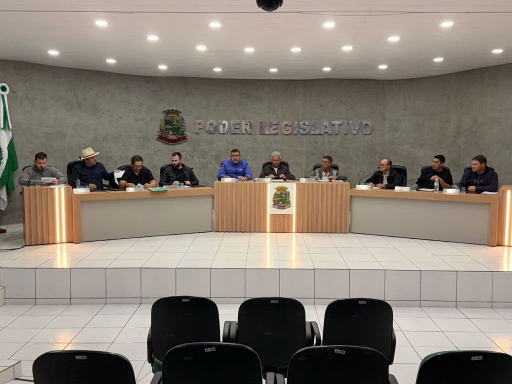 Câmara de Ibema debate políticas públicas para saúde animal, festividades municipais e aprecia matérias legislativas em Sessão Ordinária