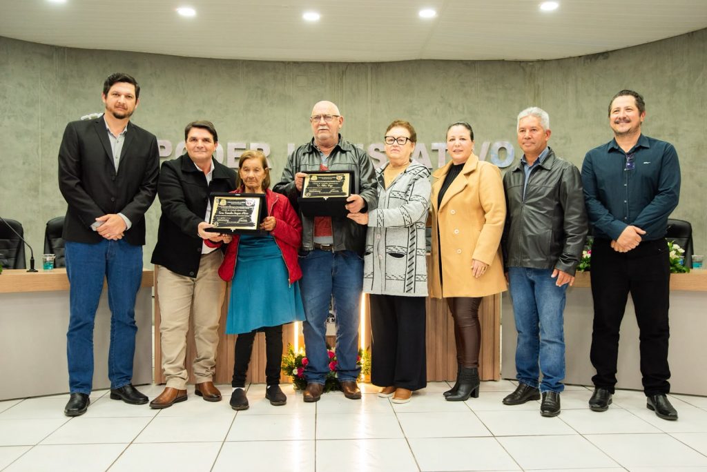 Sessão Solene – Câmara de Ibema concede Títulos de Cidadão Honorário a Vanda Jagas Alves e Nilso Vigo